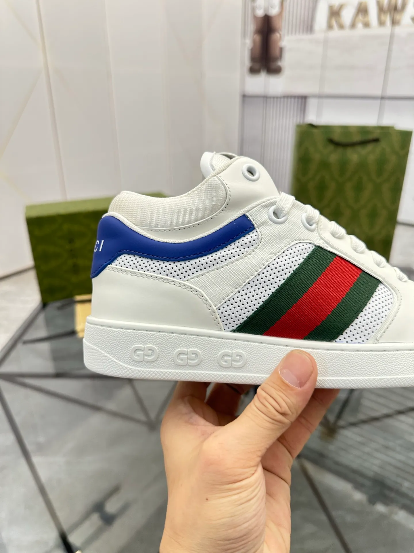Selling men's shoes 💰: 💰P560¥ Top quality Product trademark: Gucci* "Gucci*" low-top casual shoes Regular size: 38-44 (can be customized to 45.46.) Product material: imported first-layer cowhide leather upper, breathable lining, original outsole. No.: 004